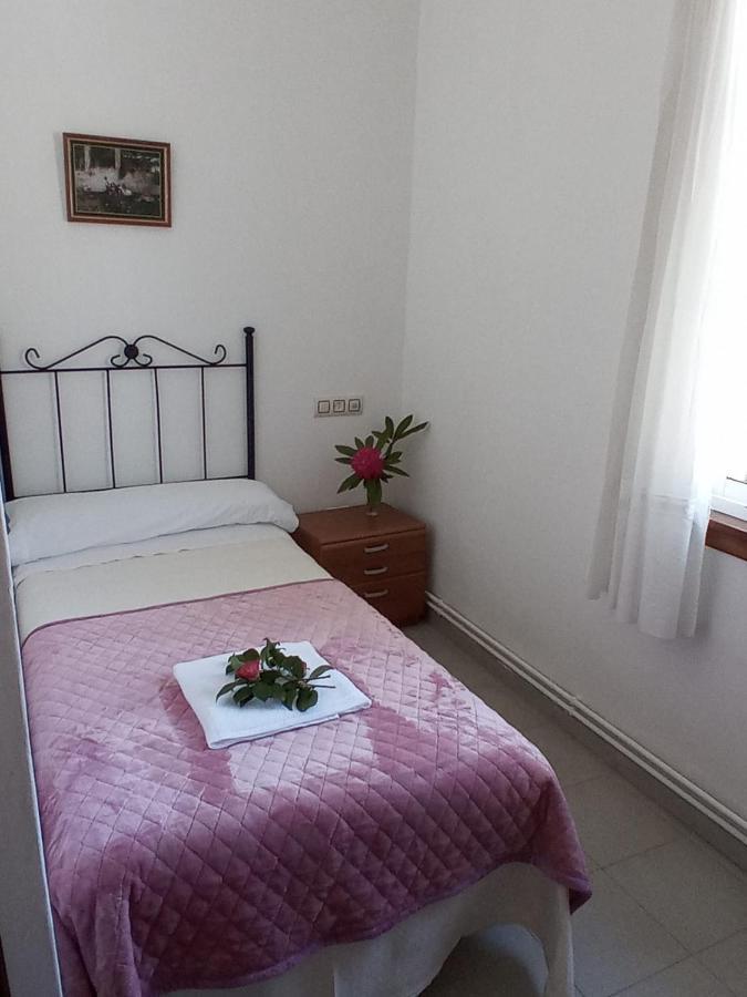 Hostal San Cristobal - Pontedeume エクステリア 写真