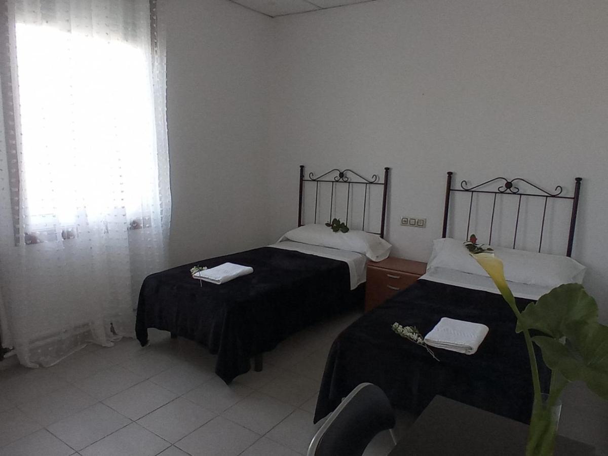 Hostal San Cristobal - Pontedeume エクステリア 写真