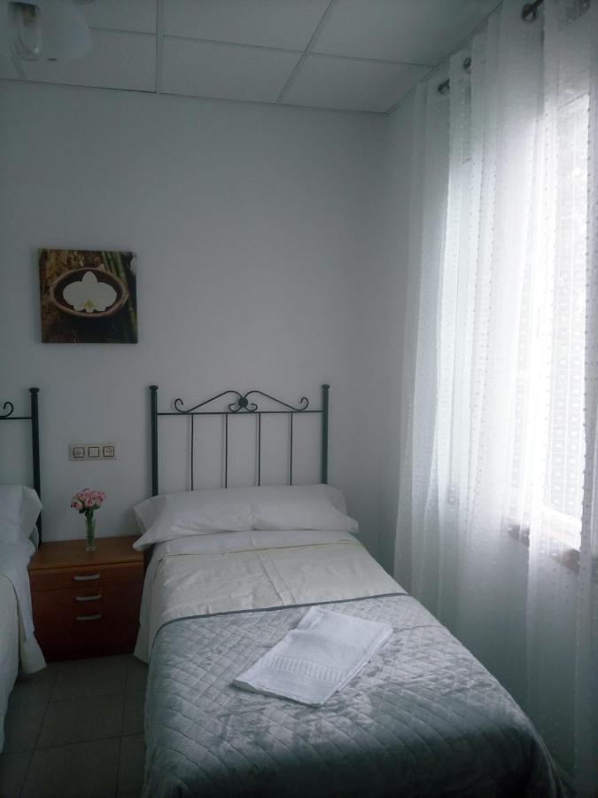 Hostal San Cristobal - Pontedeume エクステリア 写真
