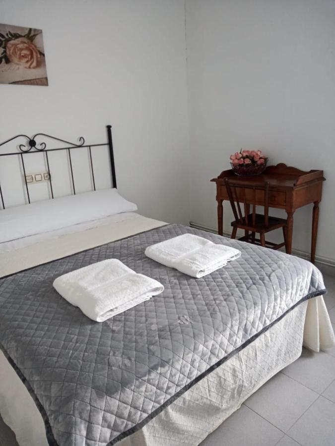 Hostal San Cristobal - Pontedeume エクステリア 写真
