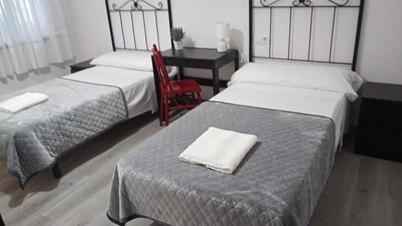 Hostal San Cristobal - Pontedeume エクステリア 写真