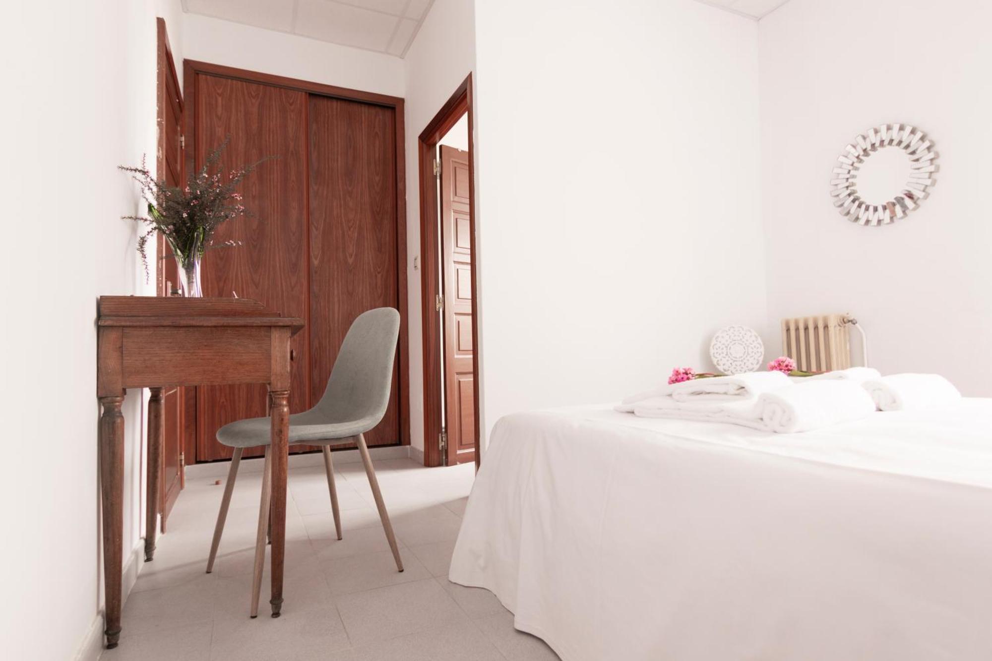 Hostal San Cristobal - Pontedeume エクステリア 写真